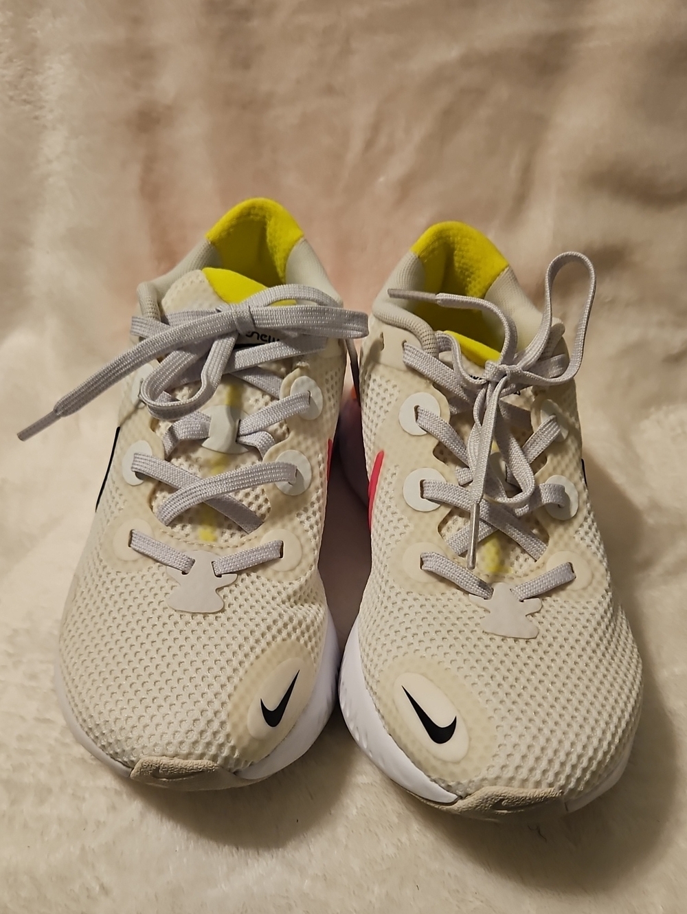 Nike "Renew Run" Sneakers